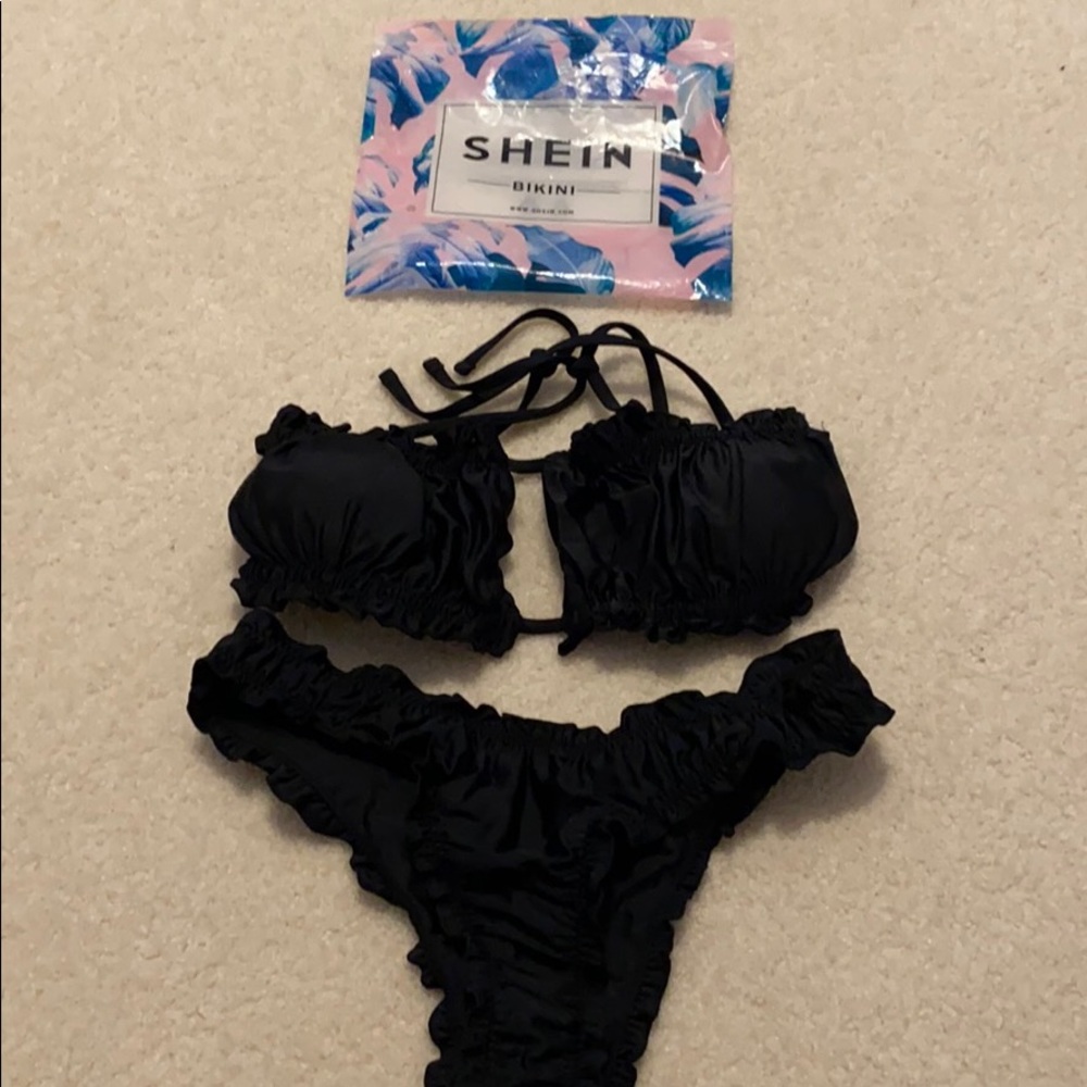 BRAND NEW! Shein Black Ruffle Strapless Bikini
